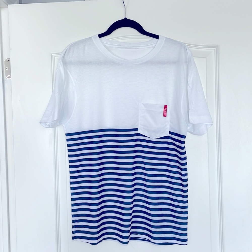 ☘️2/$15☘️BRAND NEW Peroni t shirt Size M or L